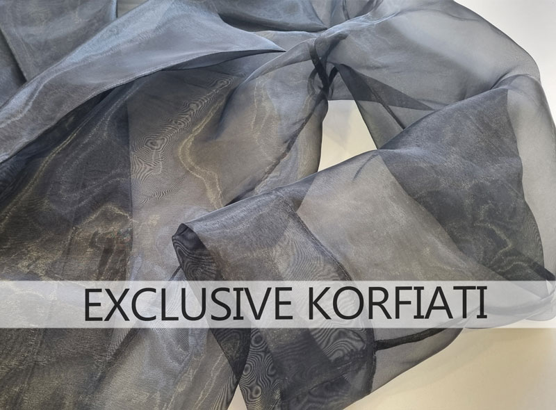 Вид рукава с манжетой в готовом виде (жакет из органзы) Вид рукава с манжетой в готовом виде (жакет из органзы) фото